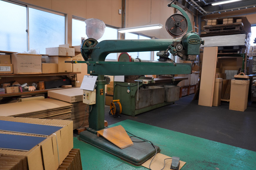 ワイヤーステッチングマシン