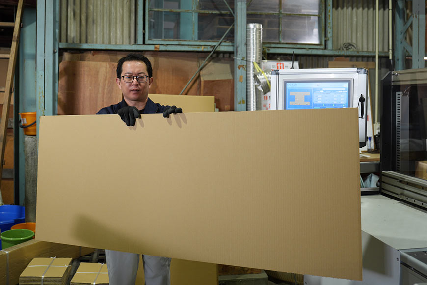 強度や耐湿性も重要な要素です